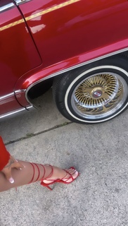 Kali Uchis feet photo thumbnail