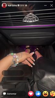 Kali Uchis feet photo thumbnail