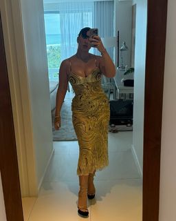 Kali Uchis feet photo thumbnail