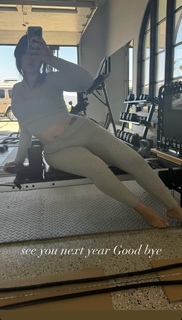 Kali Uchis feet photo thumbnail