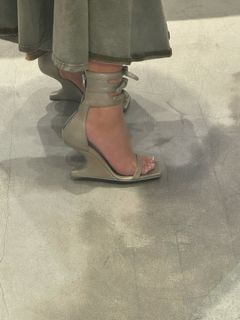 Kali Uchis feet photo thumbnail