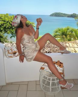 Kali Uchis feet photo 11