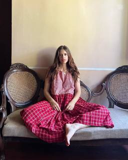 Kalki Koechlin feet photo 11