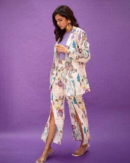 Kalyani Priyadarshan feet photo thumbnail