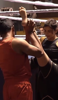 Kalyani Priyadarshan feet photo thumbnail