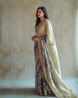 Kalyani Priyadarshan feet photo thumbnail