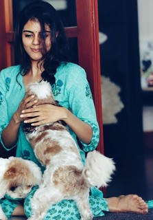 Kalyani Priyadarshan feet photo thumbnail