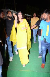 Kalyani Priyadarshan feet photo thumbnail