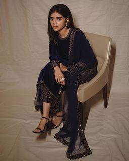 Kalyani Priyadarshan feet photo thumbnail