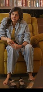 Kalyani Priyadarshan feet photo thumbnail