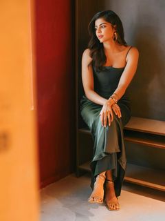 Kalyani Priyadarshan feet photo 5