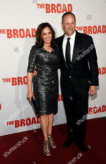 Kamala Harris feet photo thumbnail