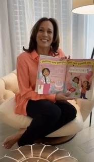 Kamala Harris feet photo thumbnail