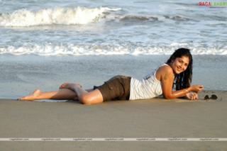Kamalinee Mukherjee feet photo 8