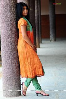 Kamalinee Mukherjee feet photo 16
