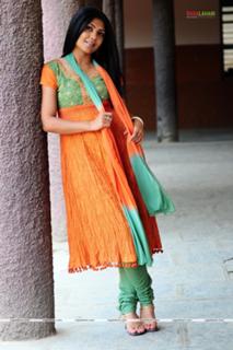Kamalinee Mukherjee feet photo 14