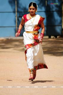 Kamalinee Mukherjee feet photo 13