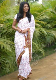 Kamalinee Mukherjee feet photo 16