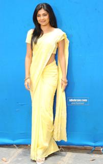 Kamalinee Mukherjee feet photo 12
