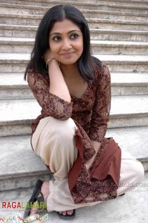 Kamalinee Mukherjee feet photo 12