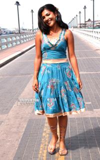 Kamalinee Mukherjee feet photo 17