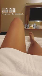 Kamie Crawford feet photo 11