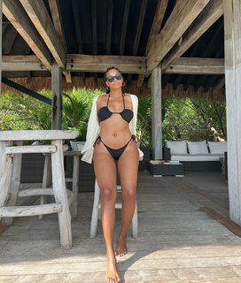 Kamie Crawford feet photo 17