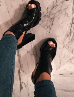 Kamila Tir feet photo 1