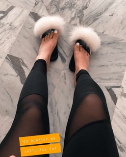 Kamila Tir feet photo 14