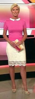 Kamilla Senjo feet photo 3