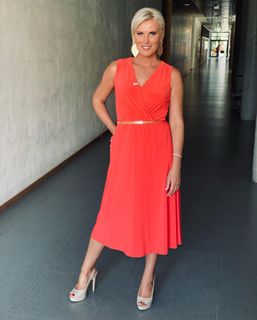 Kamilla Senjo feet photo 2