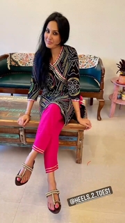 Kamya Punjabi feet photo 7