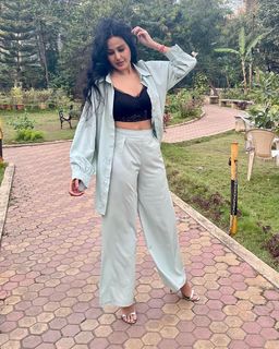 Kamya Punjabi feet photo 5