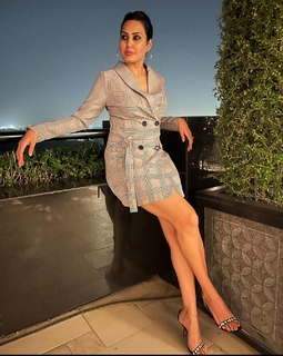 Kamya Punjabi feet photo 10