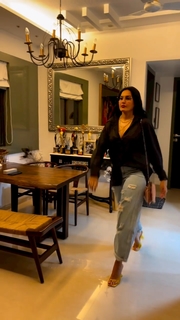 Kamya Punjabi feet photo 16