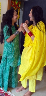 Kamya Punjabi feet photo 9