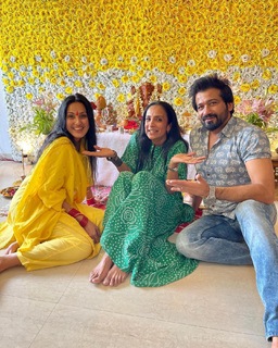 Kamya Punjabi feet photo 5