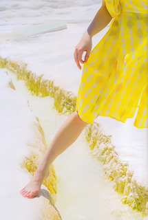 Kana Hanazawa feet photo 4