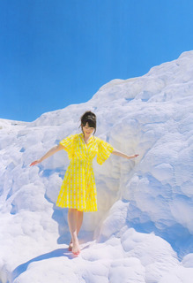 Kana Hanazawa feet photo 3