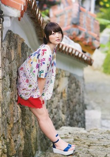 Kana Hanazawa feet photo 18
