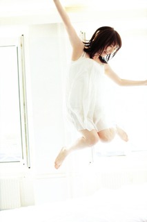 Kana Hanazawa feet photo 13