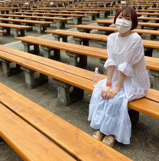 Kana Hanazawa feet photo 19