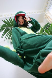 Kana Hanazawa feet photo 4
