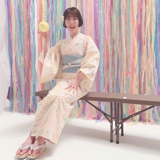 Kana Hanazawa feet photo 5