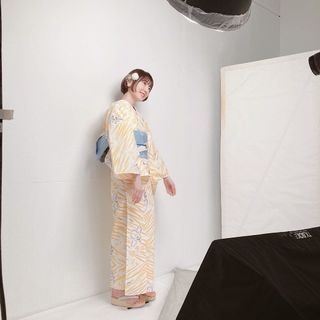 Kana Hanazawa feet photo 4
