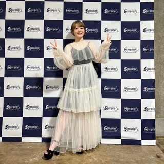 Kana Hanazawa feet photo 7