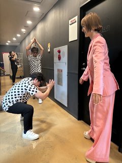 Kana Hanazawa feet photo 14