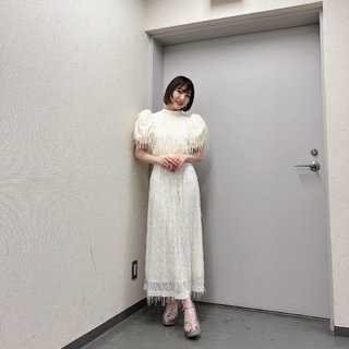 Kana Hanazawa feet photo 4