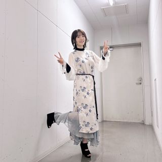 Kana Hanazawa feet photo 15