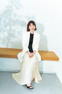 Kana Hanazawa feet photo 1